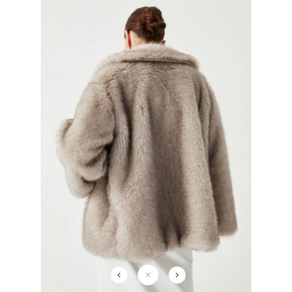 Commense Shift Boxy Oversized Collared Faux Fur Coat sz M Pockets Mid-Length - Picture 9 of 9